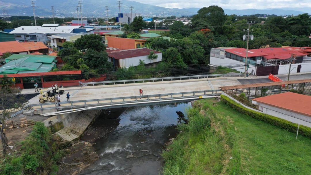 Abierto el puente de San Isidro