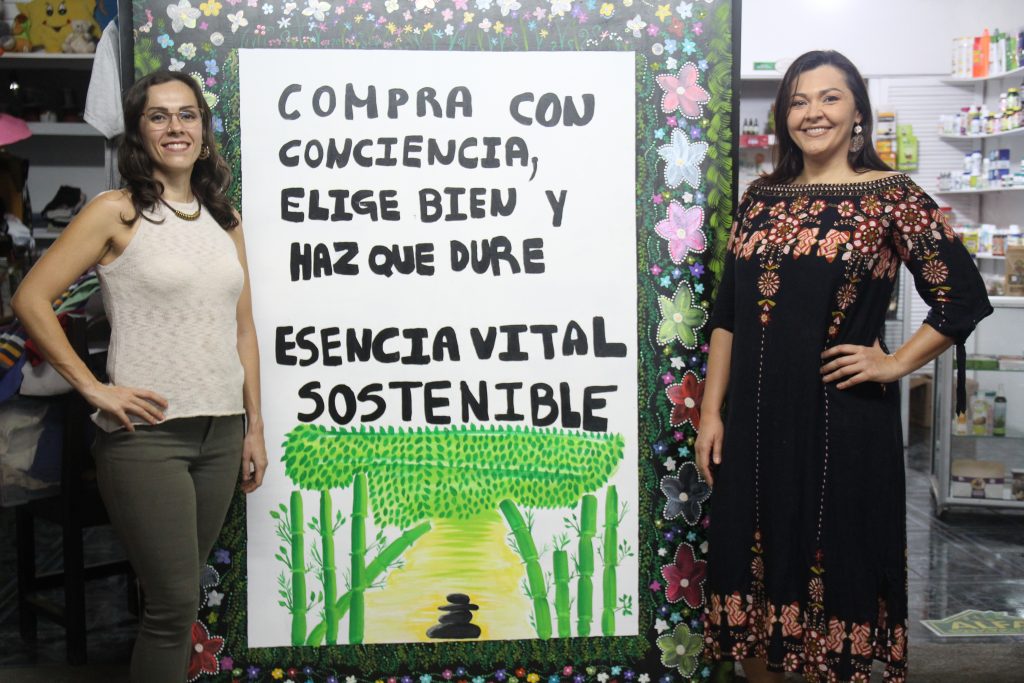Yendry y María Lina Delgado Aguilar son las propietarias de Esencia Vital Sostenible