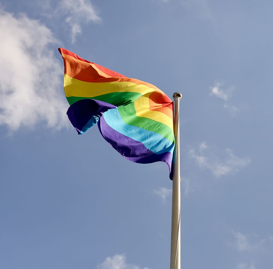 En el 2018, la Corte Interamericana de Derechos Humanos determinó que las parejas homosexuales tiene los mismos derechos de matrimonio que aquellas del mismo sexo.