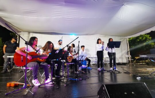 Presentación del ensamble musical del Guapinol, en el Festival Navideño, el 2 de diciembre. Foto tomada por Gabriela Rojas.