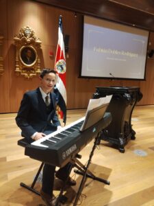 José Daniel Cabezas Seravalli, de 14 años, presentó dos composiciones en la actividad.