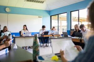 La organización considera la beca como una oportunidad para las personas jóvenes de expandir sus conocimientos. Foto cortesía.