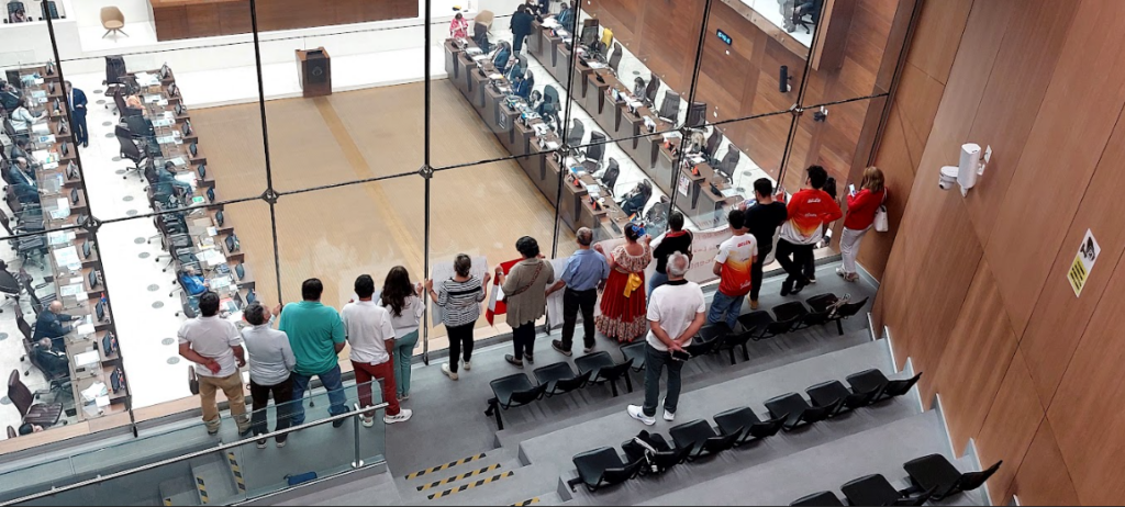 Vecinos manifestaron su apoyo al proyecto la primera segunda vez que se conoció en el plenario legislativo. Foto: Roberto Rodríguez Sánchez.