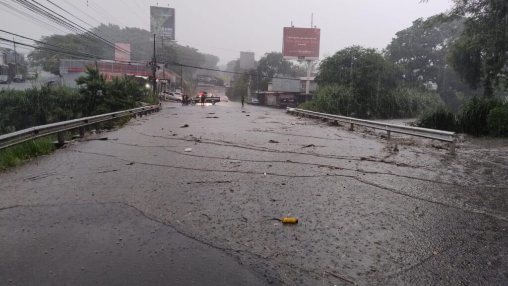 El Barrio La Amistad sufrió una inundación el 14 de agosto de 2025 por parte del río Quebrada Seca, la cual afectó varias casas de habitación. Foto: Municipalidad de Belén.