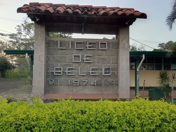 Esta es la primera vez que la institución aplica exámenes de admisión. Foto: Luis Eduardo Sánchez Quesada.