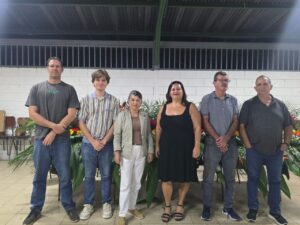 La nueva Junta Directiva de la Asociación de Desarrollo de Barrio Fátima está integrada por: Adelita Cascante, presidenta; Víctor González, vicepresidente; Andrés Seas, secretario; Patricia Campos, tesorera; y José Rodríguez y Pablo Villegas como vocales 1 y 2. Foto: Asociación de Desarrollo Integral de Barrio Fátima.