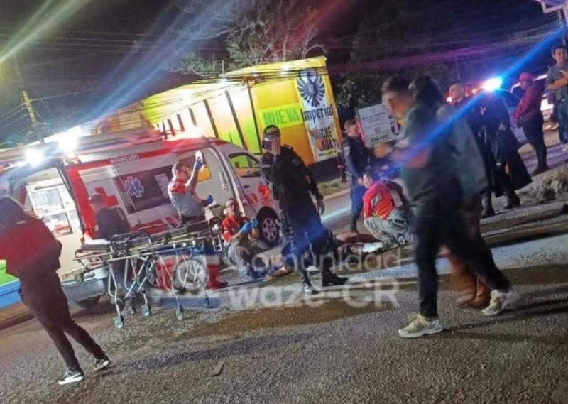 El suceso ocurrió a la salida de Pedregal. Foto: Waze Costa Rica.