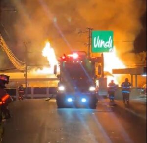 Unidades de bomberos se presentaron al sitio, informó Bombero de Costa Rica. Foto: Benemérito Cuerpo de Bombero de Costa Rica.