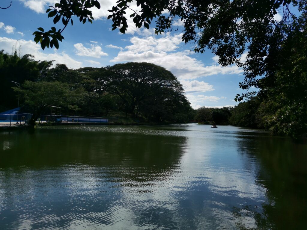 La protección del lago de Ojo de Agua es uno de los sitios por los que trabaja la Asociación. Foto: Asociación Ojo de Agua Legado Ancestral.