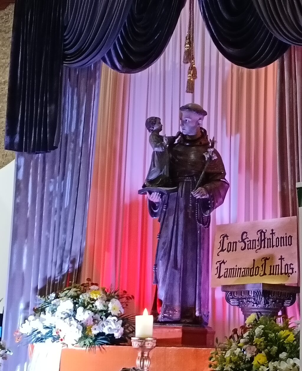 San Antonio de Padua es el patrono de las causas imposibles y los objetos perdidos. Foto: Luis Eduardo Sánchez Quesada.