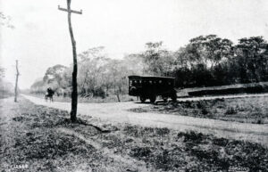 Foto 2: Hacia San Antonio y entrada a La Rusia. Foto recopilada por José Antonio González Ugalde.