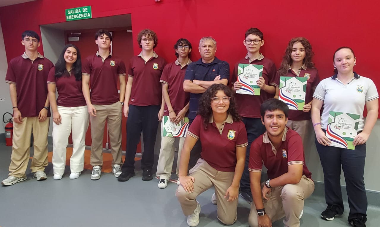 Equipo olimpiada de quimica liceo