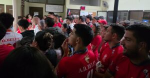 Durante la sesión 50-2026 futbolistas de todas las divisiones de la Asociación Deportiva Belén Futbol se hicieron presentes al Concejo Municipal.