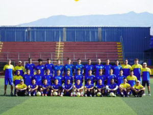 Parte del equipo y cuerpo técnico de Escorpiones de Belén. Foto tomada de Escorpiones de Belén.